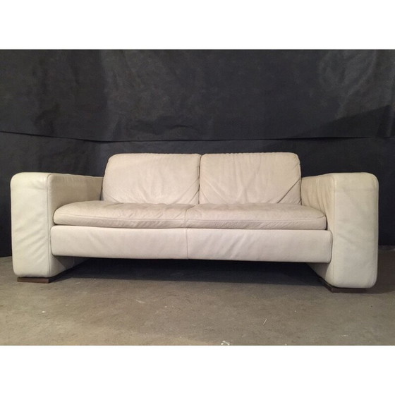 Image 1 of Vintage white cream sofa by Natuzzi Italy 