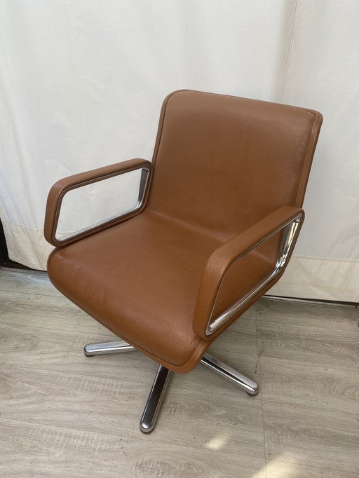 Fauteuil Ancien De Bureau De La Marque Wilkhahn Années 70 Refait À Neuf En Cuir De Vachette, Fourni Par L'Usine A Mazamet