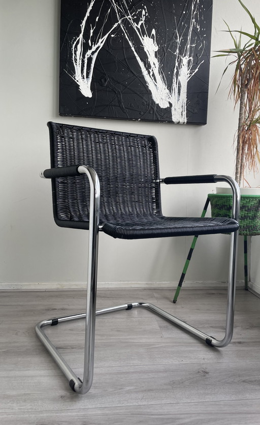 8x Vintage cantilever chairs