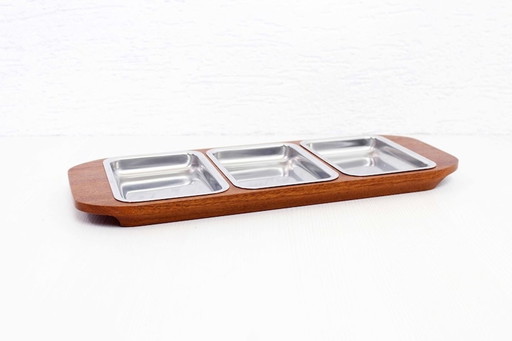 Serving tray with ramekins 