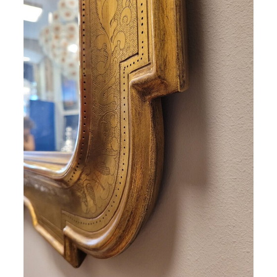 Image 1 of Vintage mirror in carved and gilded wood, Italy