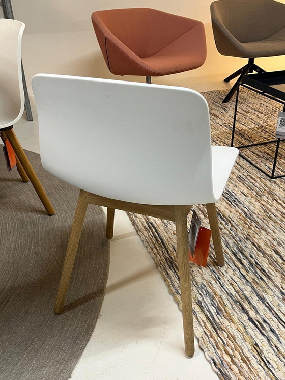 Image 1 of Sillas de comedor blancas Hay Aac12