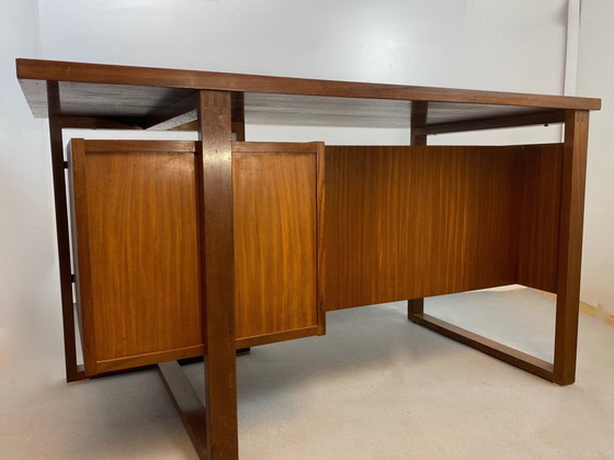 Image 1 of Scrivania vintage, 1960-70, modello grande, legno, pelle