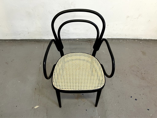 4x Thonet Chair Model 214 With Armrests