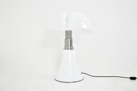 Image 1 of White Pipistrello Table Lamp By Gae Aulenti For Martinelli Luce