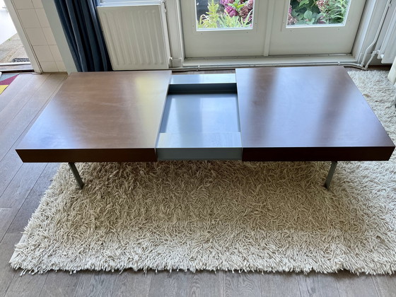 Image 1 of Leolux extendable coffee table