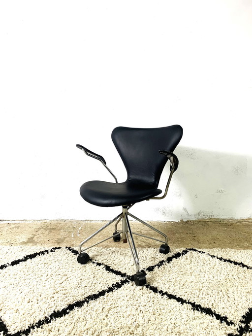 "Seven" Office Chair By Arne Jacobsen For Fritz Hansen, Denmark, 1950S