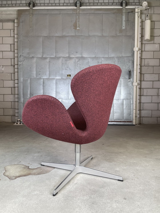 Image 1 of  Fritz Hansen Swan armchair by Arne Jacobsen