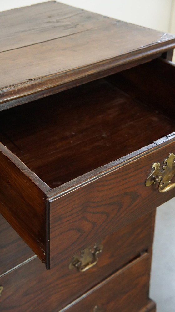 Image 1 of Oak Chest of Drawers With 5 Drawers