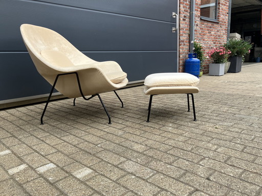 Knoll Womb + Ottoman by Eero Saarinen