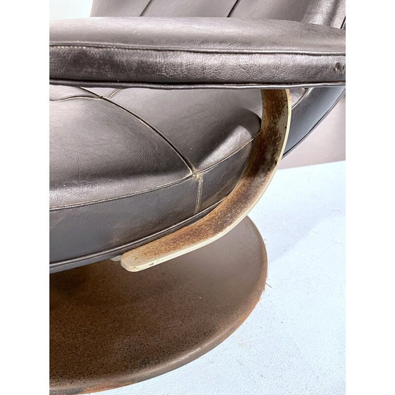 Image 1 of Vintage Italian black swivel armchair by Tecnisalotto, 1960