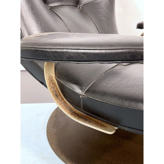 Image 1 of Vintage Italian black swivel armchair by Tecnisalotto, 1960