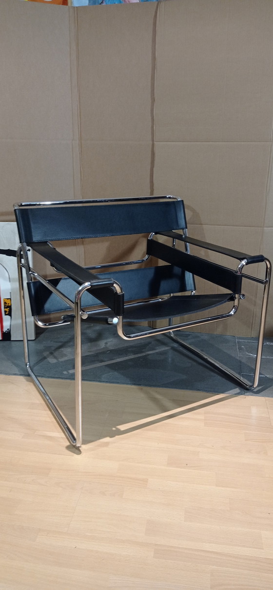 Image 1 of Knoll Wassily chair by Marcel Breuer