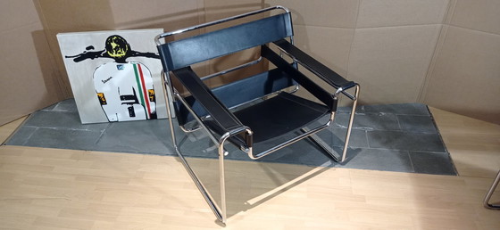 Image 1 of Knoll Wassily chair by Marcel Breuer