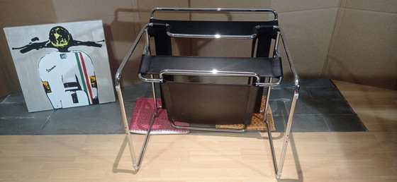 Image 1 of Knoll Wassily chair by Marcel Breuer