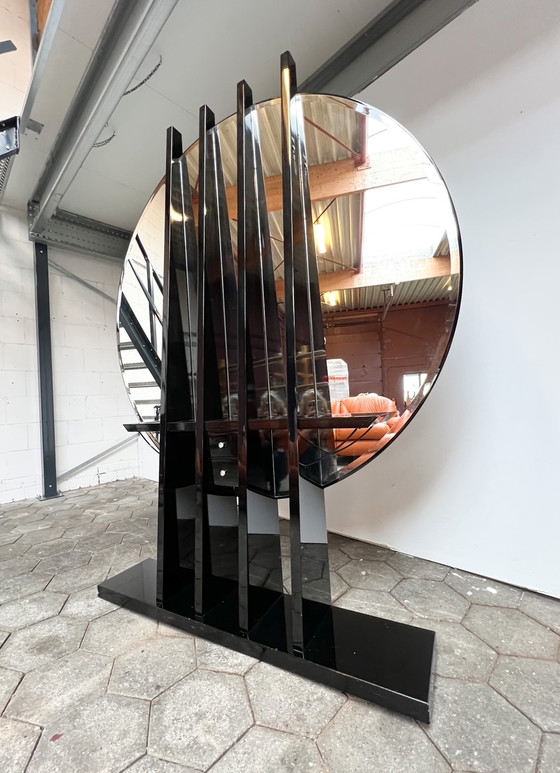 Image 1 of Miroir XL sur pied, Italie, années 1980