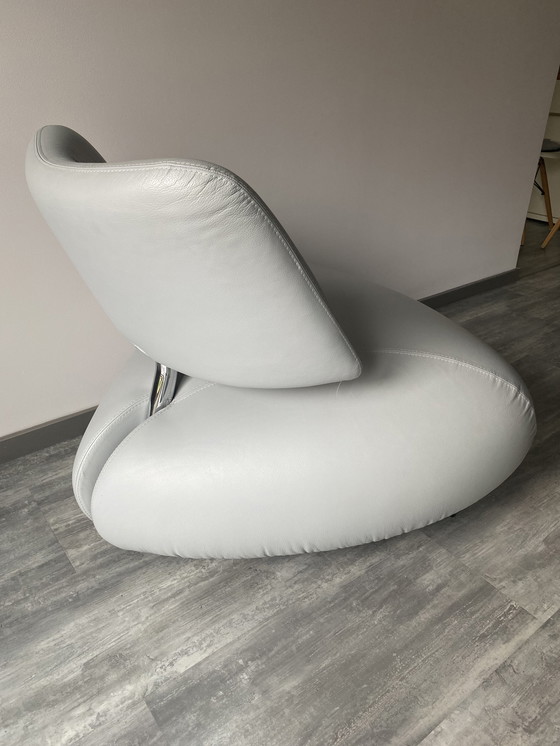 Image 1 of Leolux Pallone fauteuil en cuir gris