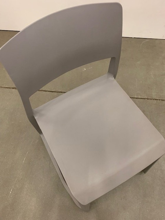 Image 1 of Chaise Vitra Tip Ton