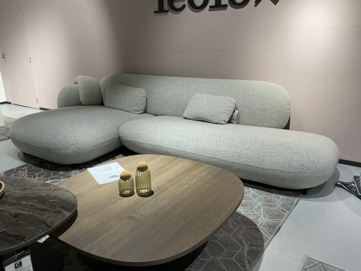 Leo Lux Pulla Showroom Model