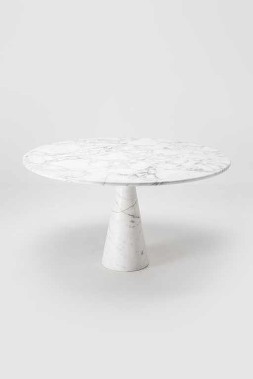 A pedestal dining table - M1 - Angelo Mangiarotti