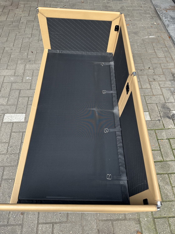 Image 1 of Poltrona Frau Due Volte. Divano Di Design Di Pierre Cerri.