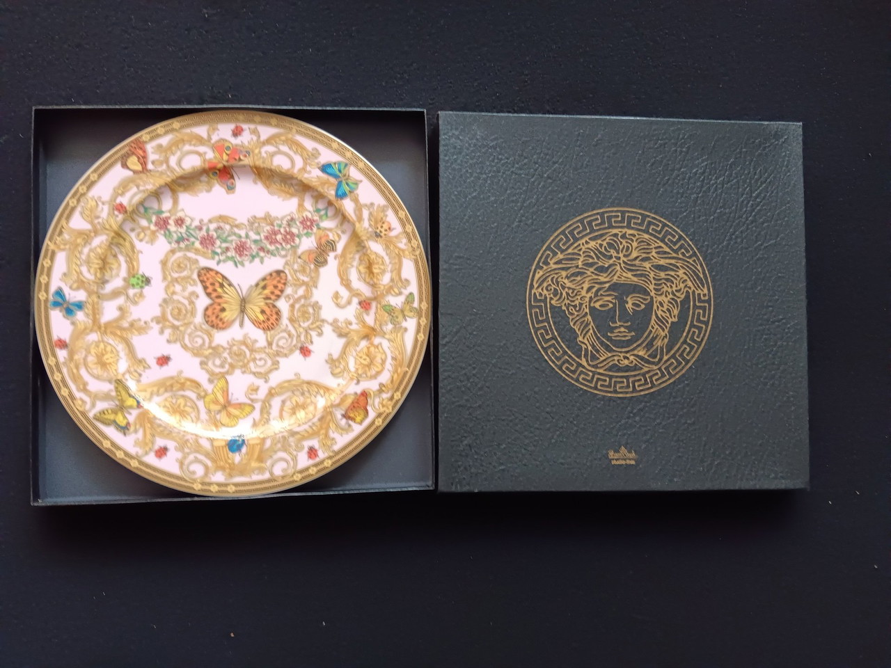 Rosenthal Versace | €285 | Whoppah