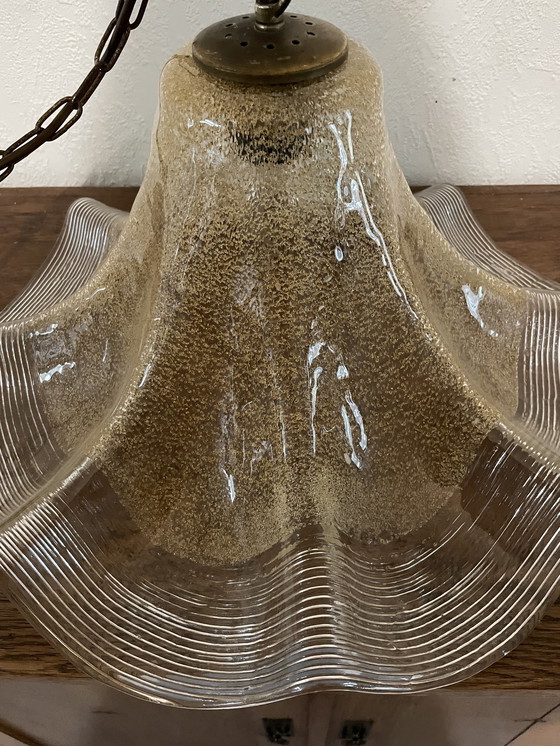 Image 1 of Lampe suspendue en verre vintage