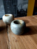 Candelabros de mármol