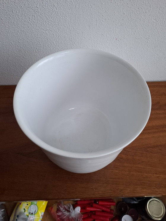 Image 1 of Large White West Germany Flower Pot Scheurich 892- 23