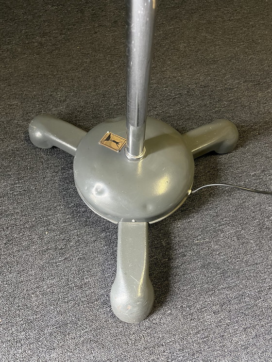 Image 1 of Lampada riscaldante industriale d'epoca per ospedale