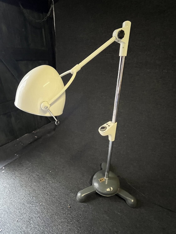 Image 1 of Lampada riscaldante industriale d'epoca per ospedale