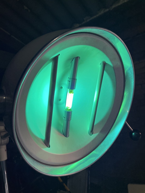 Image 1 of Lampe chauffante industrielle vintage pour hôpital