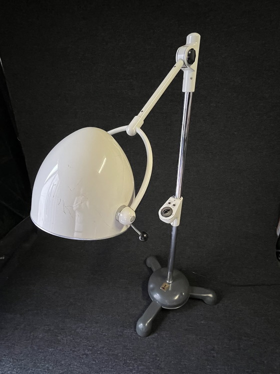 Image 1 of Lampada riscaldante industriale d'epoca per ospedale