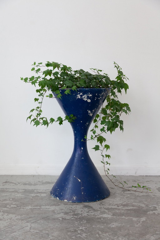 Diabolo planter 1950s