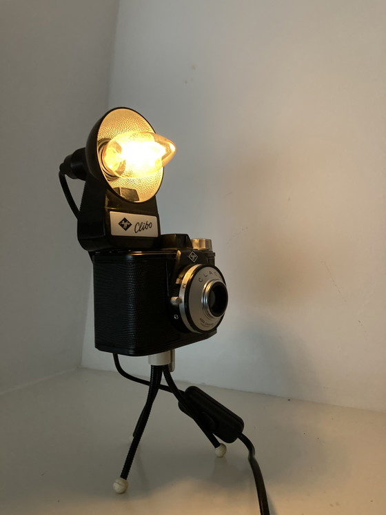 Image 1 of Lampe d'appareil photo vintage Agfa trépied