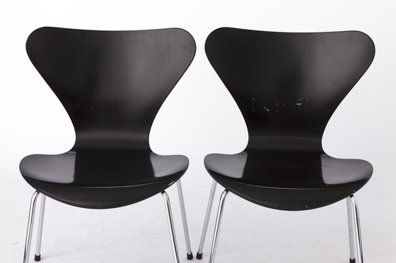 Image 1 of 2 Arne Jacobsen Chairs, Model 3107, 1980S, For Fritz Hansen, Danish