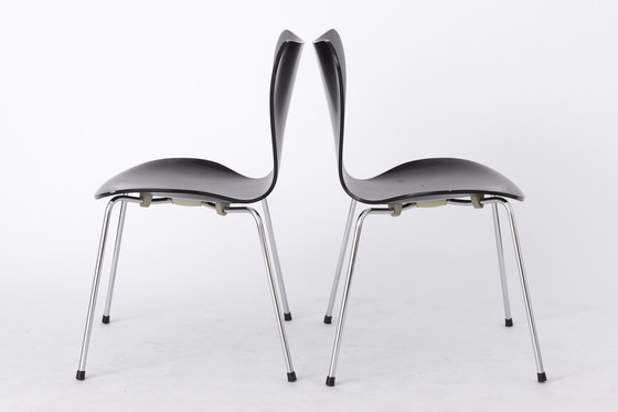 Image 1 of 2 Arne Jacobsen Chairs, Model 3107, 1980S, For Fritz Hansen, Danish