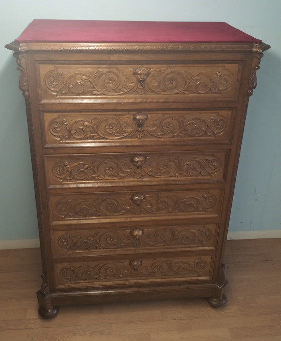 Image 1 of Antique Chest of Drawers in Walnut, 19th Century