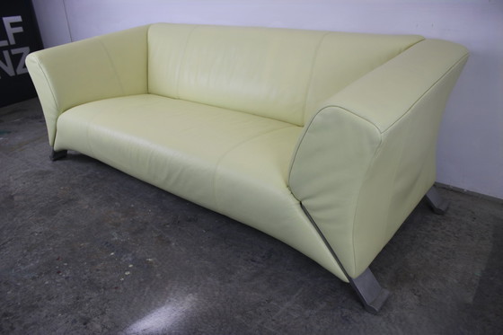 Image 1 of Divano di design a tre posti Rolf Benz 322 Club Sofa in vera pelle gialla