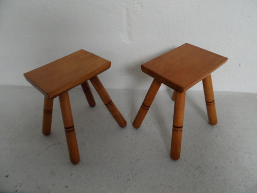 Ensemble vintage de 2 tables/tabourets années 50
