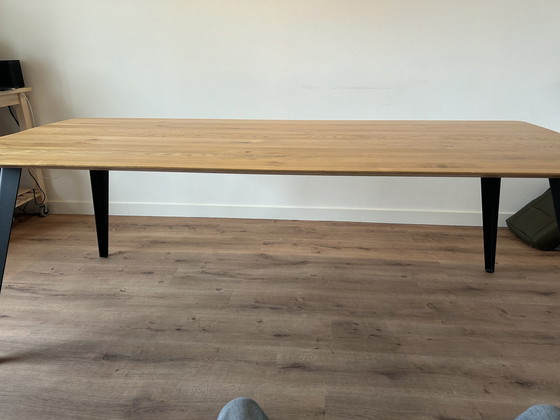 Image 1 of Seuren Dining Table