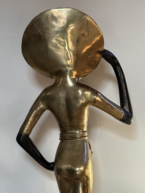 Image 1 of Elegante scultura in bronzo Art Déco 