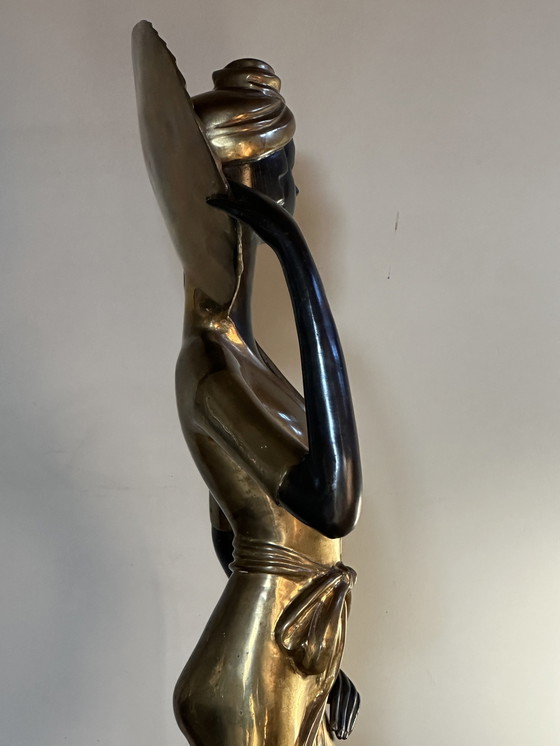 Image 1 of Elegante scultura in bronzo Art Déco 