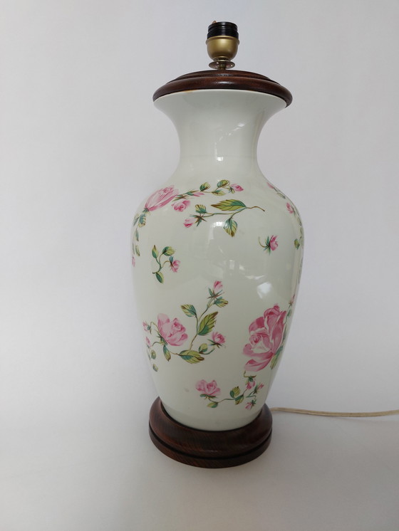 Image 1 of Vistra Alegra lampe de table à fleurs en porcelaine de l'époque