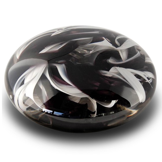 Image 1 of Richard Rooze | Black& White | Paper Weight '2009