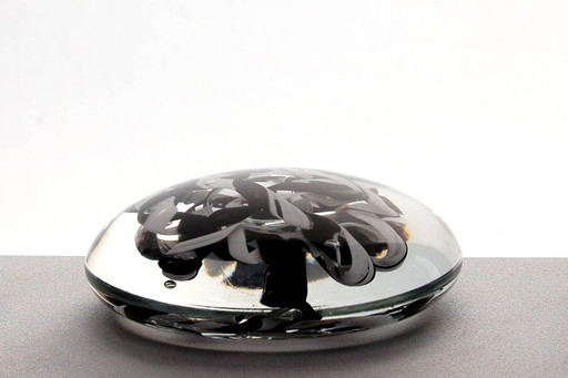 Richard Rooze | Black& White | Paper Weight '2009