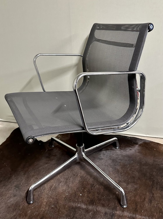 Image 1 of Vitra EA 108 swivel chrome Netweave chair