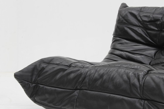 Image 1 of Original Ligne Roset canapé 2 places Togo en cuir noir 1990