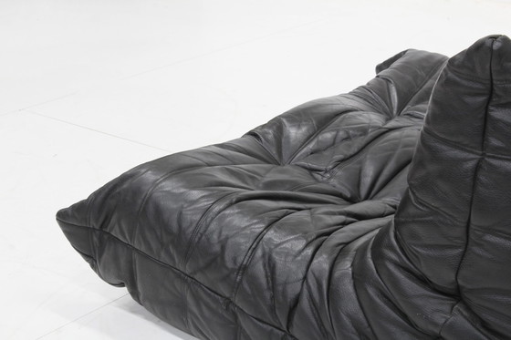 Image 1 of Original Ligne Roset canapé 2 places Togo en cuir noir 1990