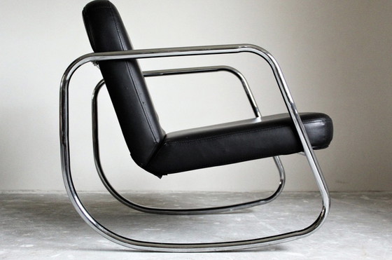 Image 1 of Vintage rocking chair